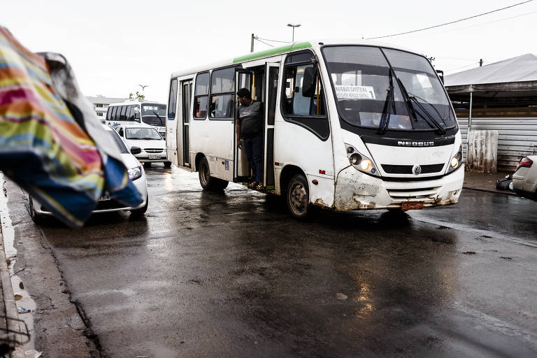 Caos no transporte público abre brecha para clandestinos em São Luís