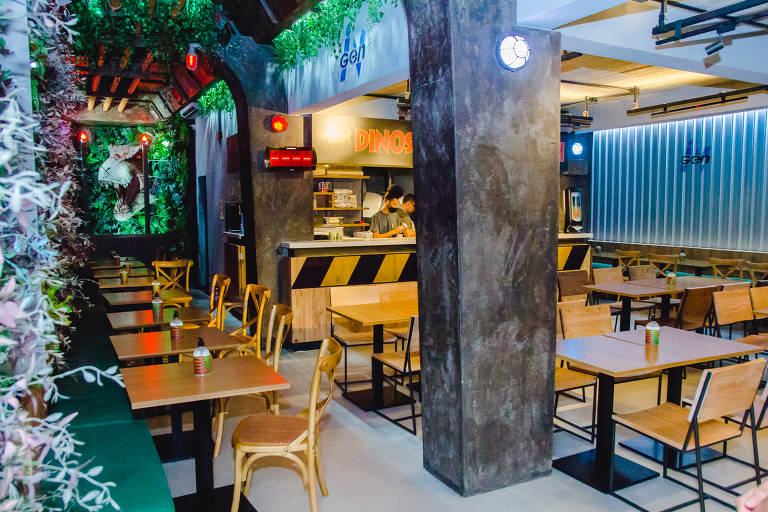 Ambiente da T-Rex Kingdom Pizza, pizzaria temática de 'Jurassic Park' aberta em São Paulo