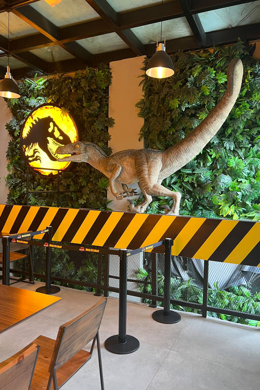 Veja imagens da sorveteria temática de 'Jurassic World' aberta em SP