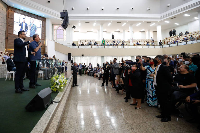 Presidente Jair Bolsonaro participa de culto do 1º Encontro Fraternal de Líderes Evangélicos, em Goiânia (GO)