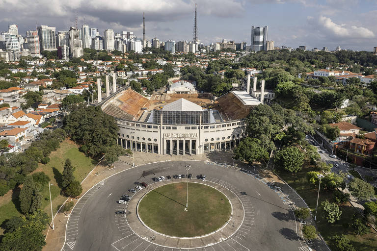 A praça Charles Miller, onde vai ocorrer a Feira do Livro