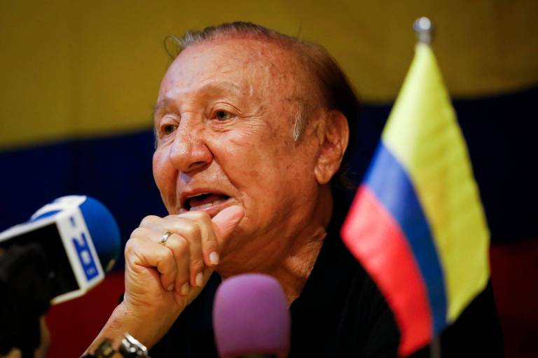 Populista Hernández cita risco de vida e cancela campanha pública na Colômbia