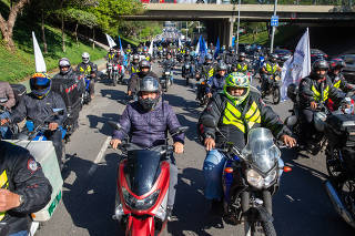 Motoboys durante protesto em São Paulo