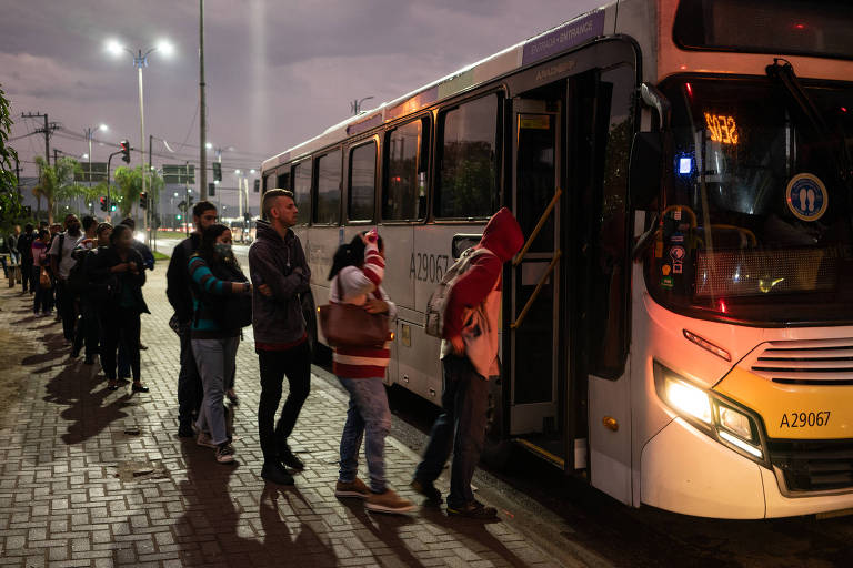Gasto com subsídio aos ônibus no Rio fica 24% abaixo do esperado