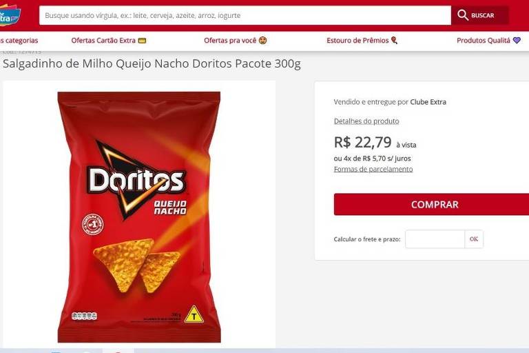 Saco de salgadinho Doritos vendido em até quatro prestações no site do supermercado Extra