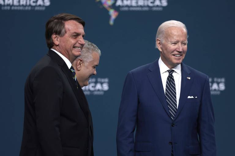 Após encontro de Bolsonaro e Biden, Casa Branca diz esperar que 'candidatos respeitem resultado de eleição no Brasil'