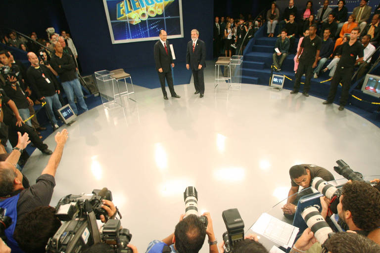 Lula formaliza proposta para participar de até 3 debates no 1º turno
