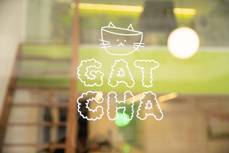 Detalhe da marca do Gatcha, na galeria Metrópole, no centro de São Paulo