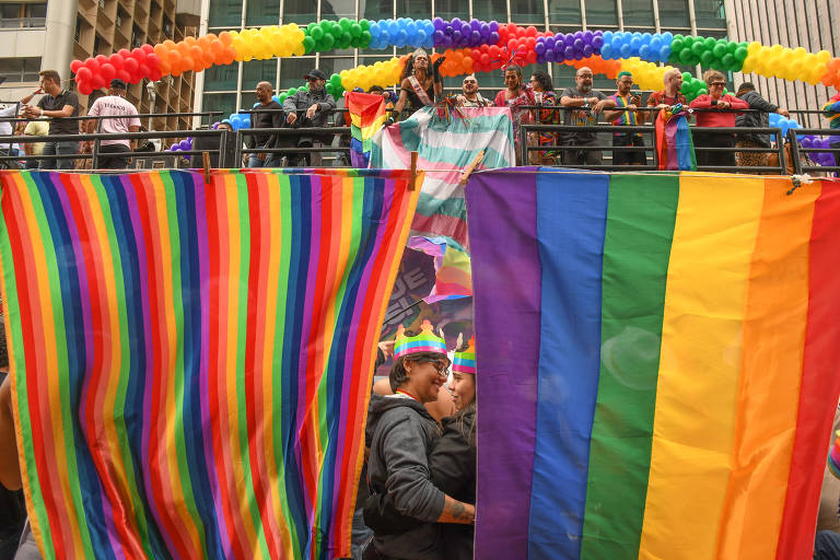 Brasil registrou ao menos 80 mortes violentas de LGBTs até o fim de abril deste ano