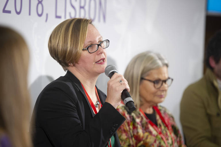 A cientista política Mona Lena Krook, presidente do programa de doutorado em mulheres e política da Universidade Rutgers (EUA), durante evento em Lisboa