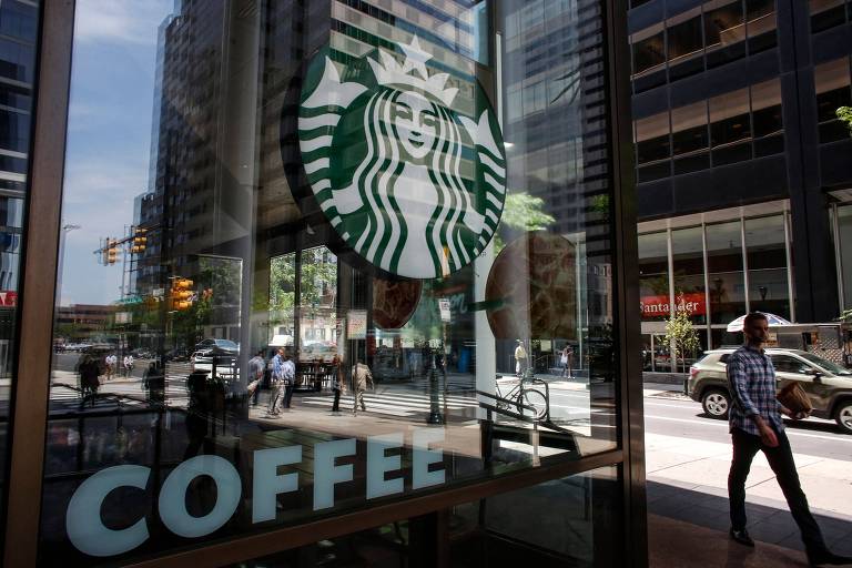 De Oxford para barista na Starbucks: jovens tentam resgatar sindicatos nos EUA