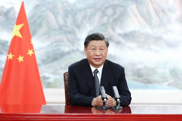 Xi Jinping, líder da China, discursa durante encontro virtual do Brics que antecede reunião de líderes dos países-membros 