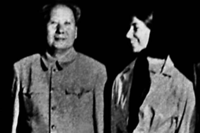 Danuza Leão com o líder chinês Mao Tsé Tung durante visita que fez a Pequim, em 1959