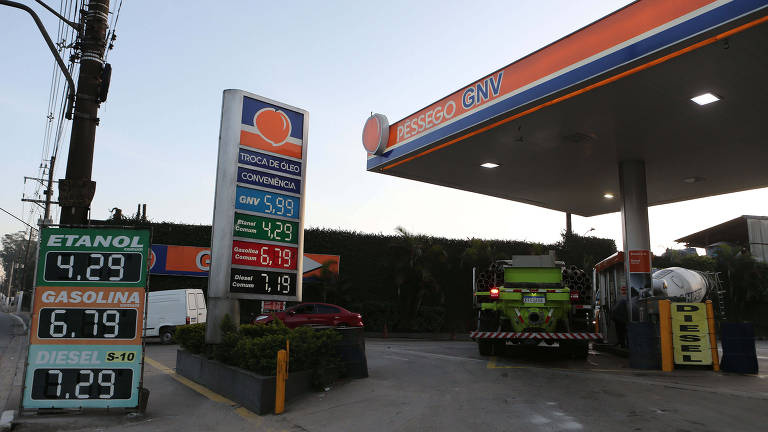 Preço do litro do óleo diesel ultrapassa o da gasolina