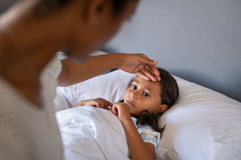 Cuidados simples ajudam a afastar problemas respiratórios em crianças