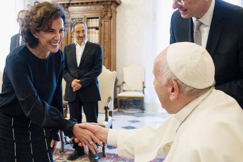 Luciana Temer, presidente do Instituto Liberta, é recebida pelo papa Francisco em audiência no Vaticano