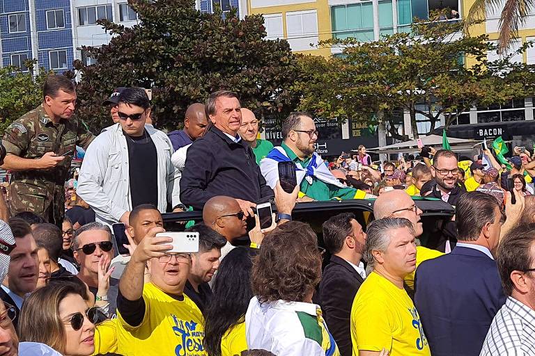 Bolsonaro ignora suspeita de Milton Ribeiro e repete 'bem contra mal' em marcha evangélica