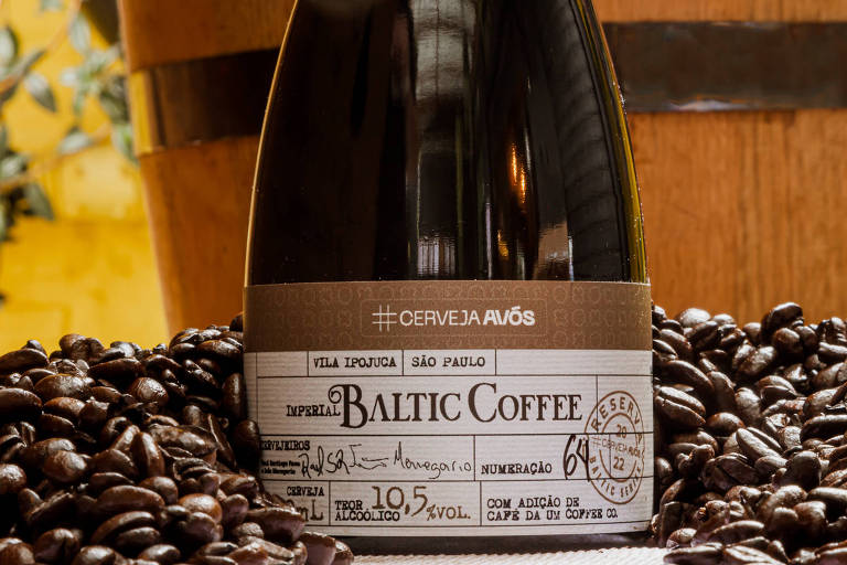 Imperial Baltic Coffee, rótulo da Cerveja Avós que leva café da Um Coffee Co.