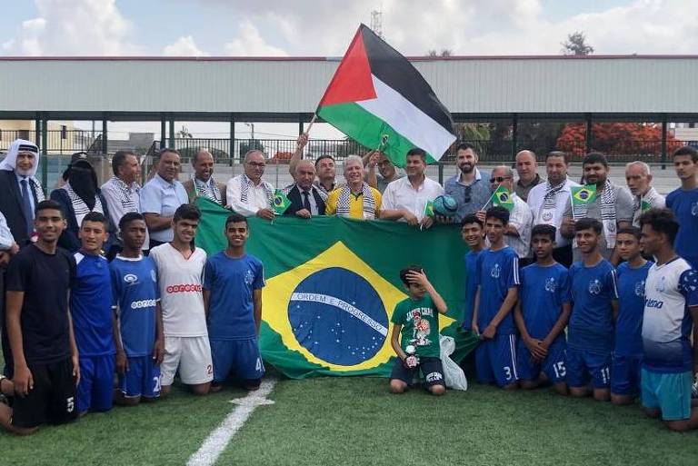 Com consulado itinerante, governo atende brasileiros na faixa de Gaza