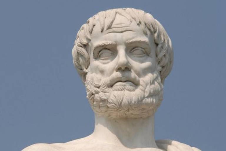 Escultura do filósofo grego Aristóteles