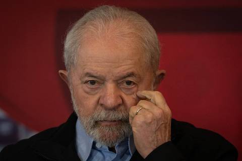 Eleições estaduais têm Lula 'na retranca' e apelos por desnacionalização