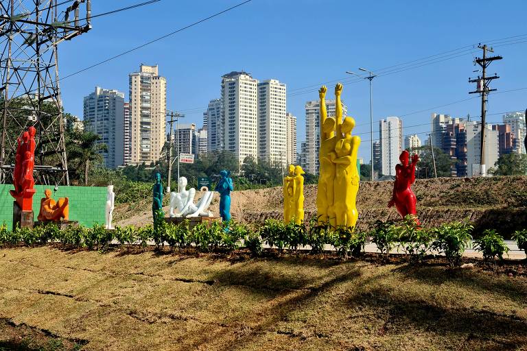 Esculturas no Parque Linear Bruno Covas