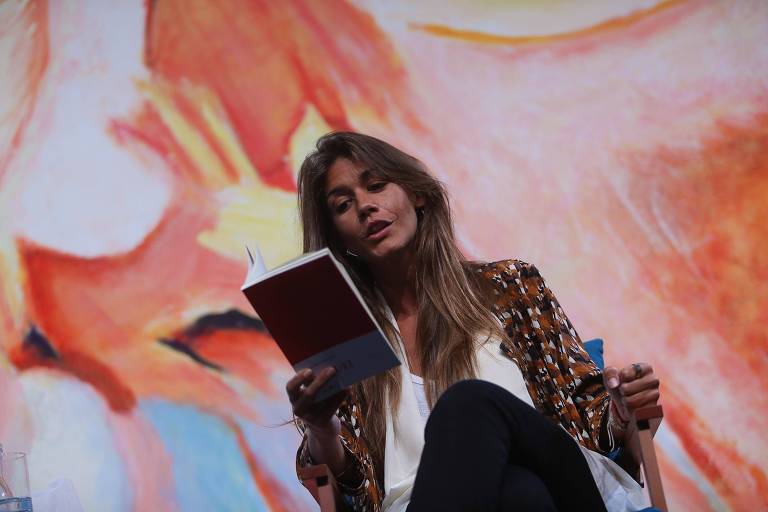 A escritora Matilde Campilho, que vem para a Bienal
