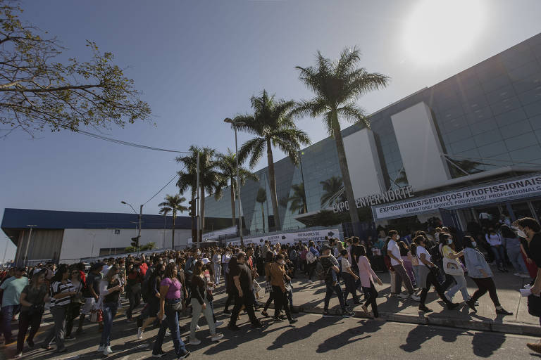 Presidenciáveis na BA e Bienal do Livro; veja fotos de hoje