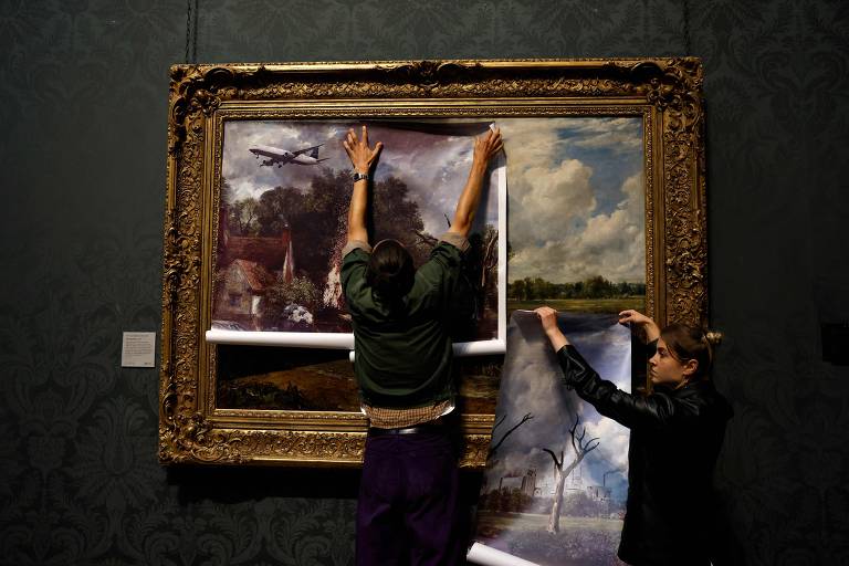 Ativistas cobrem quadro em museu de Londres com paisagem apocalíptica