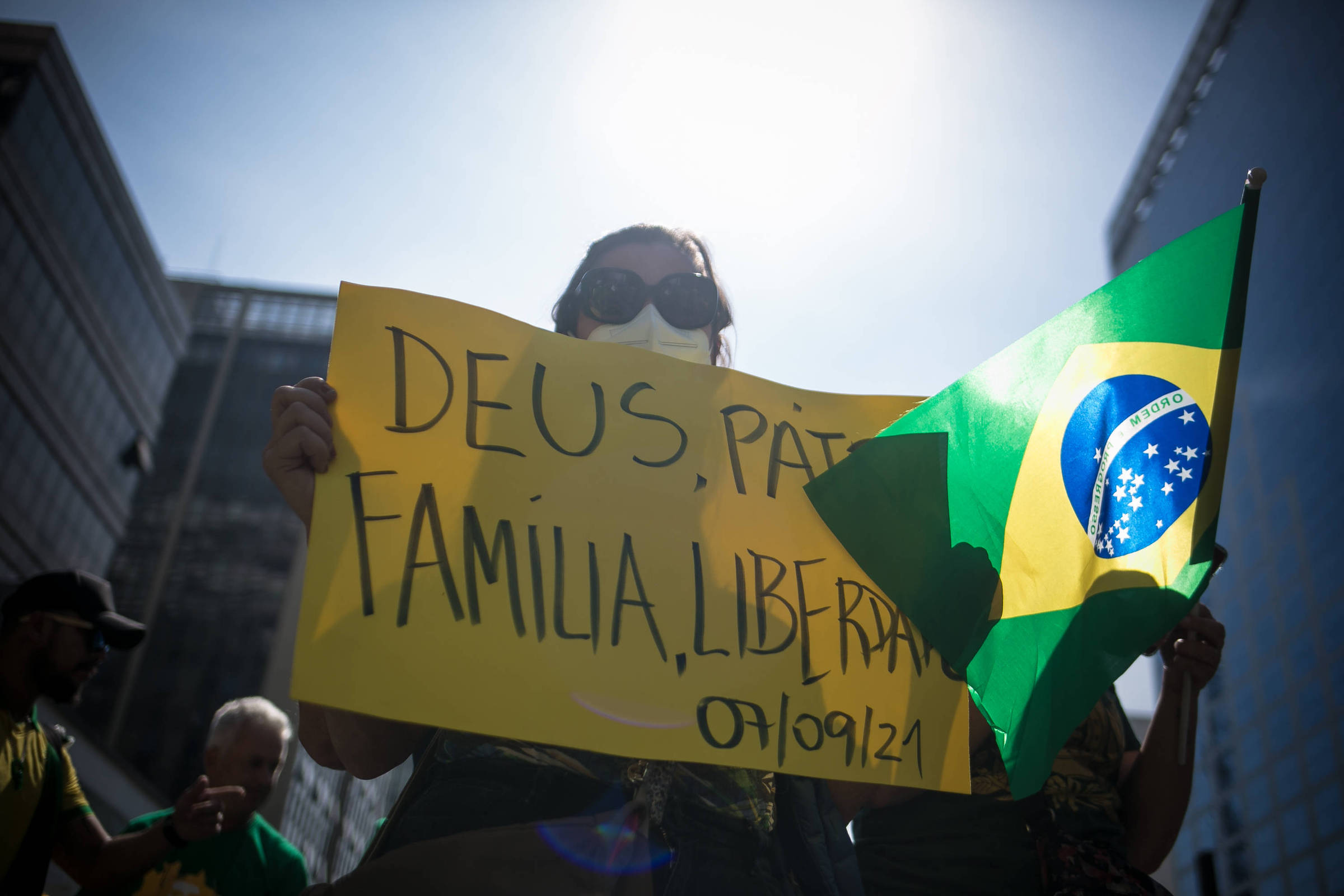 Lizzo disse 'Fora, Bolsonaro' sem saber quem era ele - 14/04/2022 -  Ilustrada - Folha