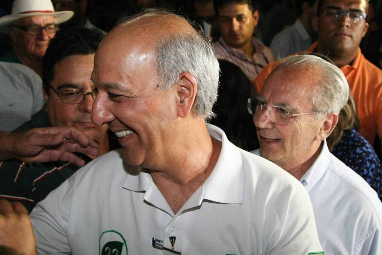 Presidente do STJ dá decisão no plantão e libera Arruda a disputar eleições