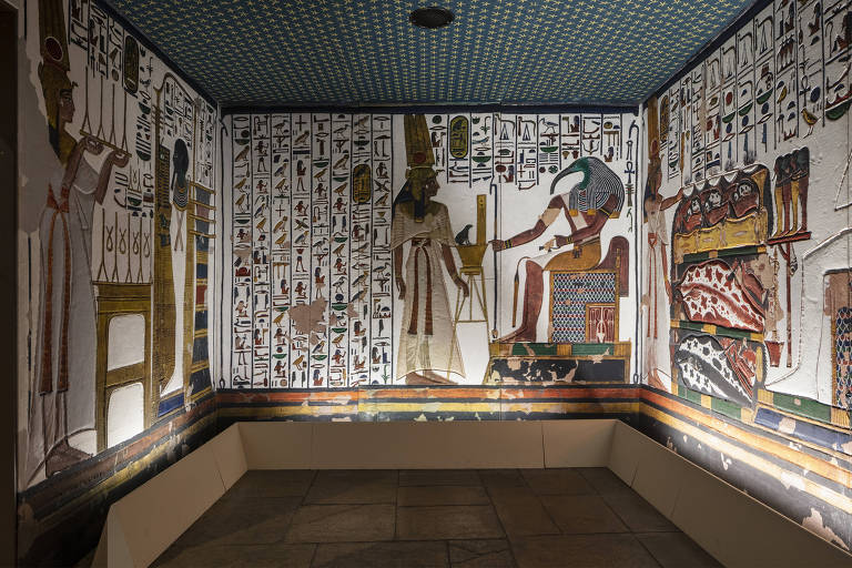'Egito Antigo na Cidade do Sol' tem curadoria de Pieter Tjabbes e está no Instituto Baccarelli