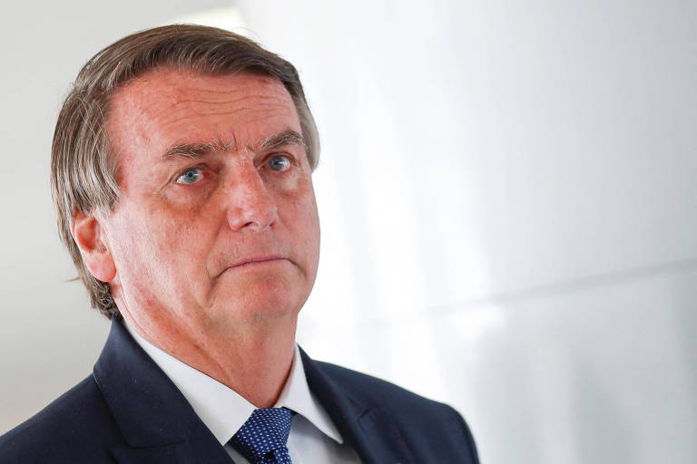 Bolsonaro faz novo ataque ao TSE e diz que convidará embaixadores para falar de urnas