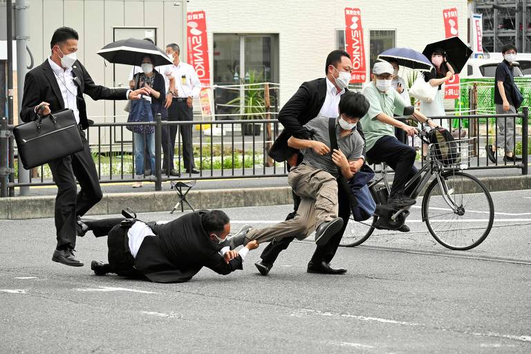 Suspeito de matar o ex-premiê Shinzo Abe é detido pela polícia na cidade de Nara, no Japão