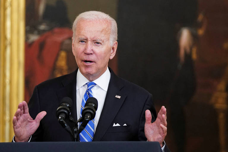 Biden assina decreto para ampliar acesso a aborto e proteção a dados de mulheres