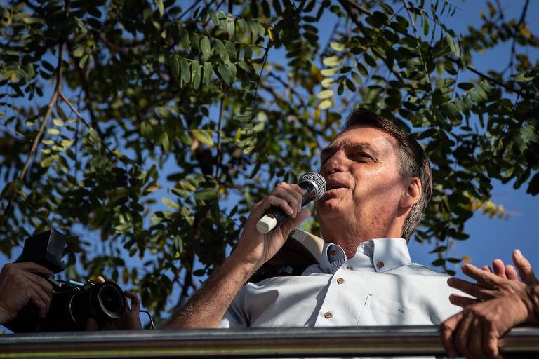 Bolsonaro teve maior votação em cidades com mais evangélicos - 15/10/2022 -  UOL Eleições