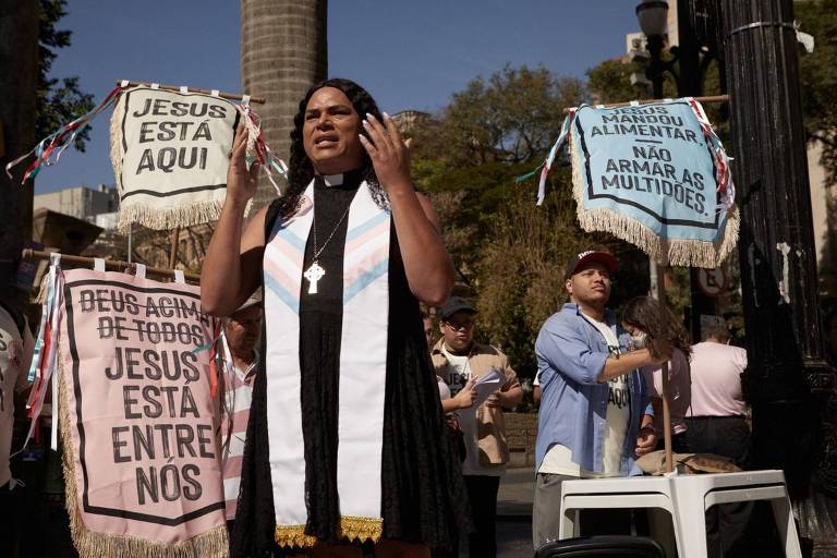 Ato na Sé reúne religiosos críticos à Marcha para Jesus e a Bolsonaro