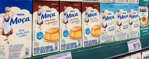 SAO PAULO, SP, 8-7-2022 -  Composto lácteo é vendido ao lado de leite condensado em supermercado da zona leste. (Foto: Cristiane Gercina/Folhapress, MERCADO )