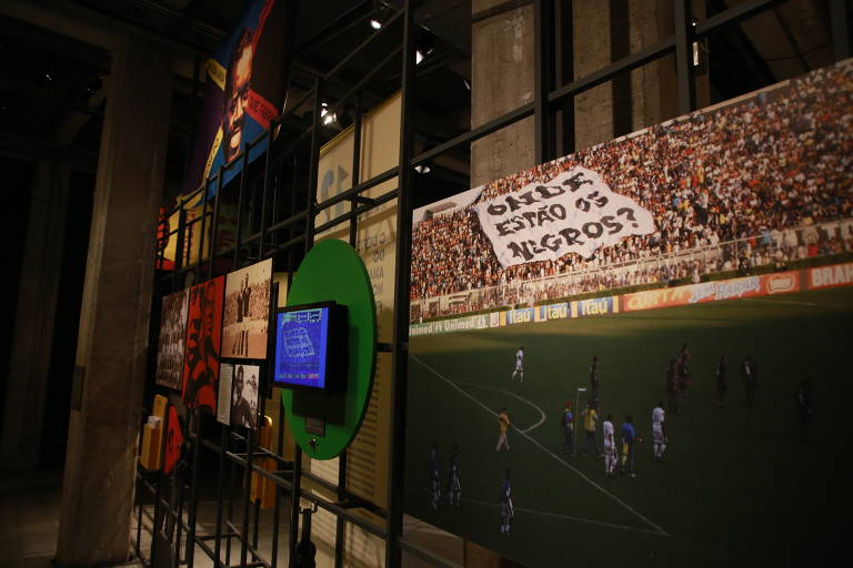 Veja imagens da exposição '22 em Campo', no Museu do Futebol