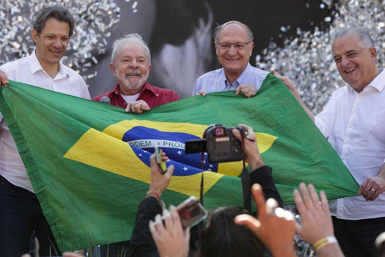 Fernando Haddad, Lula, Geraldo Alckmin e Márcio França em evento de pré-campanha 