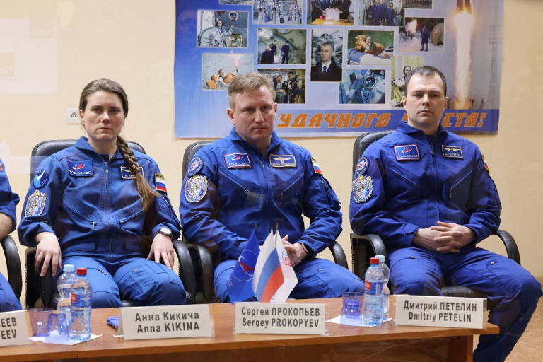Rússia fecha acordo para voos de cosmonautas em naves americanas