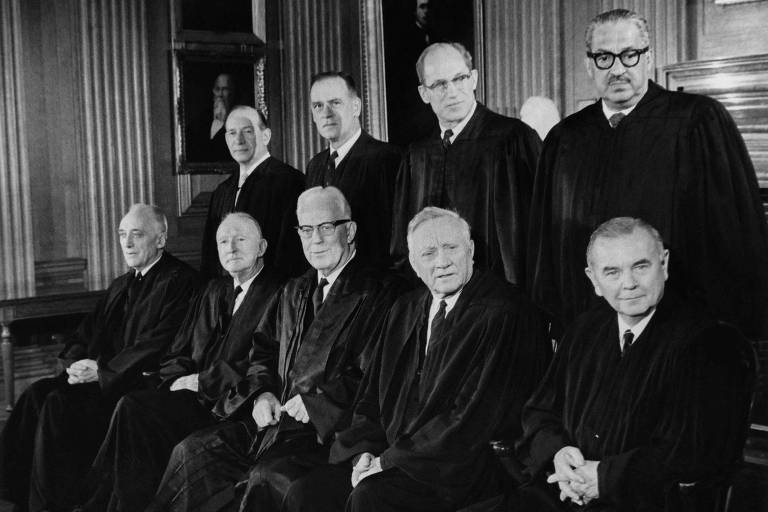 Por que uma Suprema Corte de homens garantiu o aborto nos EUA em 1973
