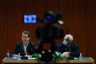 FILE PHOTO: Portugal's Catholic Church announces members of child abuse commission