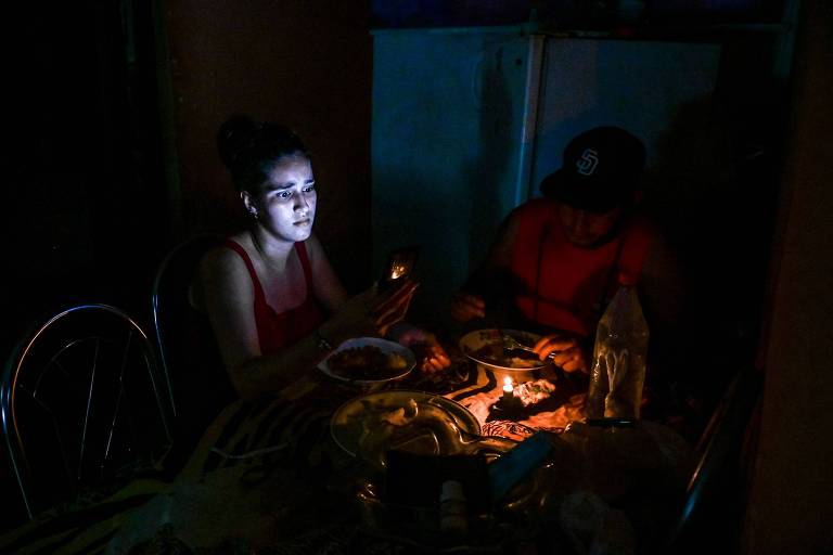 Cuba reconhece crise de energia e anuncia cortes em Havana em meio a protestos