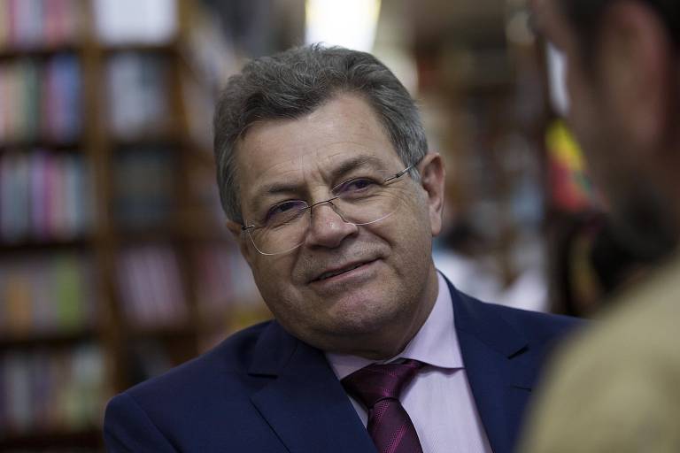 O deputado estadual Emídio de Souza (PT) durante lançamento de livro em São Paulo