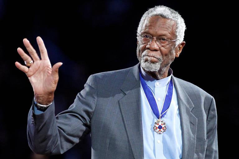 Bill Russell, 11 vezes campeão da NBA, aos 88 anos