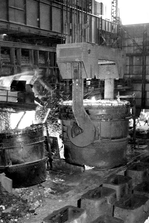 Aço que será moldado