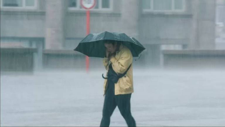 Água da chuva em todo o planeta excede as diretrizes de segurança dos EUA, dizem cientistas