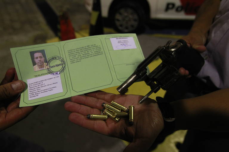 Outra crítica é sobre os crimes cometidos pelos beneficiados dos indultos, como Fernando Silvério Alves, que foi preso quando assaltava um posto de gasolina na região dos Campos Elíseos, no centro de São Paulo, em 2012; ele foi solto do CDP de Sorocaba no indulto do Dia das Mães horas antes; porém, sua mãe já havia falecido