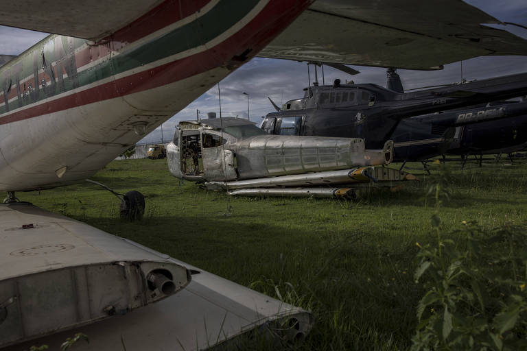Aviões usados em transporte da mineração ilegal guardados em depósito da Polícia Federal em Boa Vista (RR)